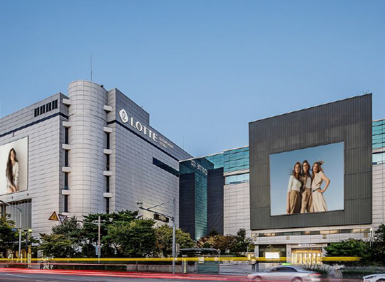 인천시 관교동 롯데백화점 인천점. 롯데백화점 제공